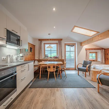 Roeck Iii Διαμέρισμα *